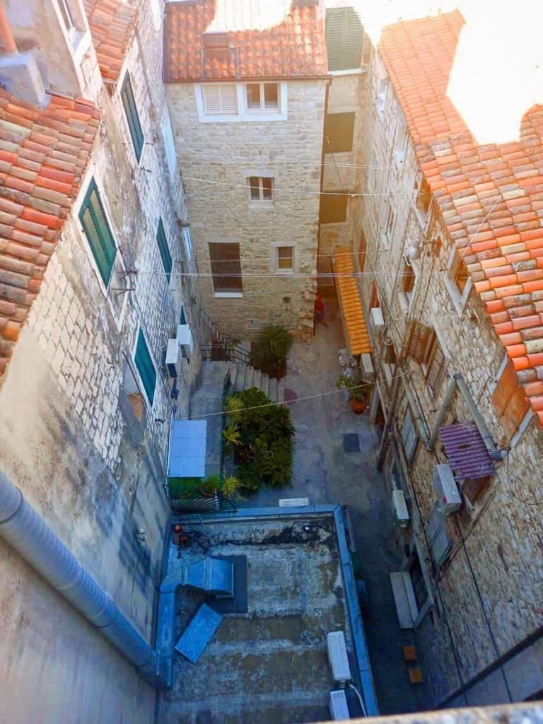 Apartment Venus Of The Palace - New Renovated Split Exterior foto